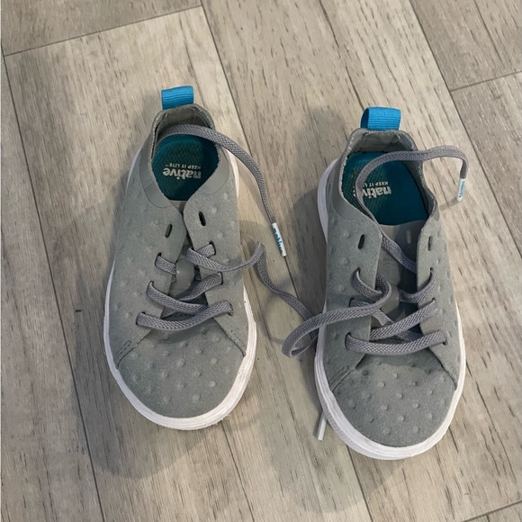 Natives toddler baby sneakers sz 7 gray boy girl - Picture 1 of 2